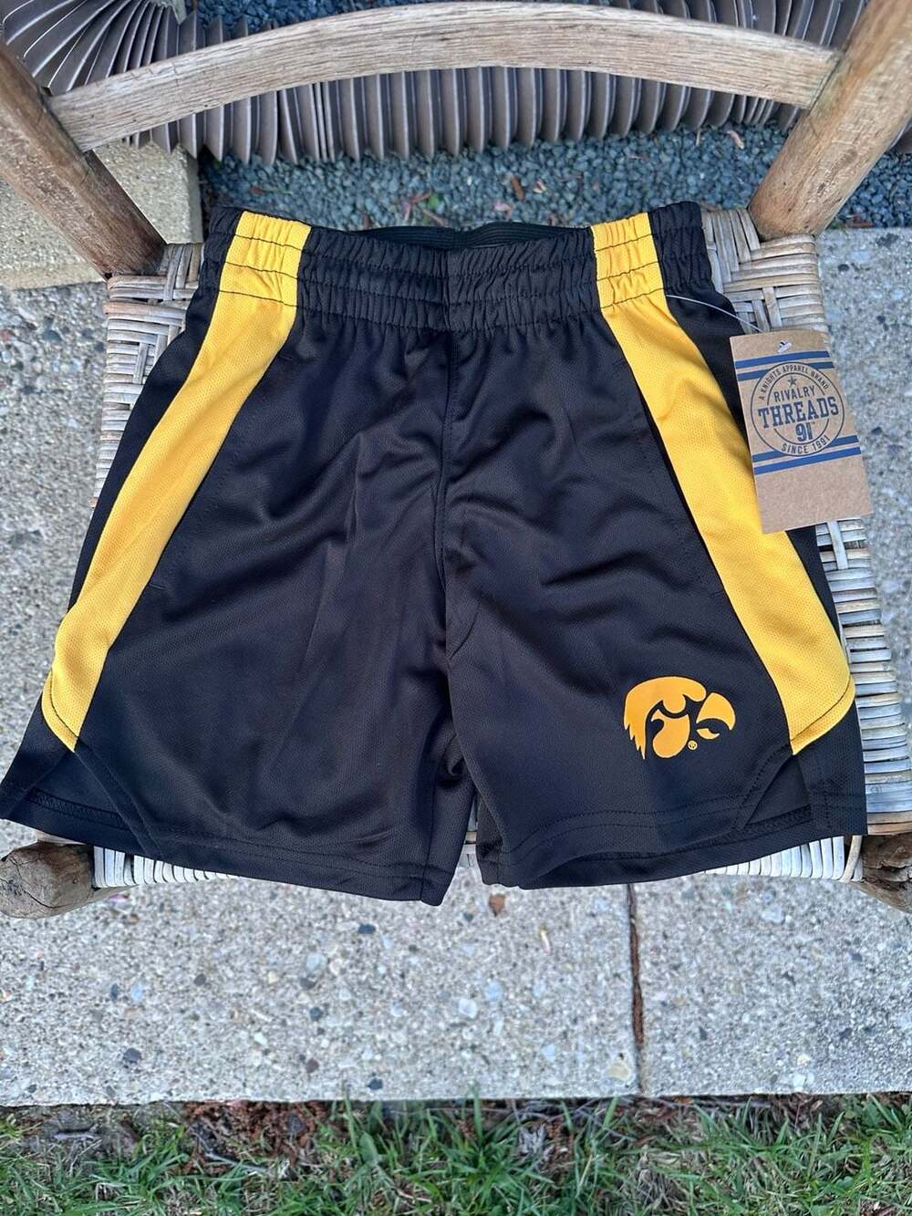 Rivalry Threads Iowa Hawkeyes Mesh Athletic Shorts Size XS 4/5